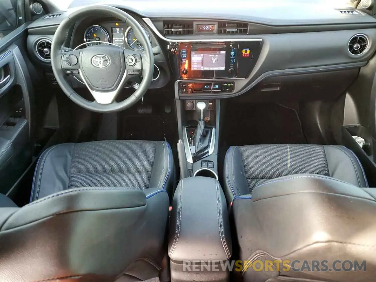 8 Photograph of a damaged car 5YFBURHE2KP924143 TOYOTA COROLLA 2019