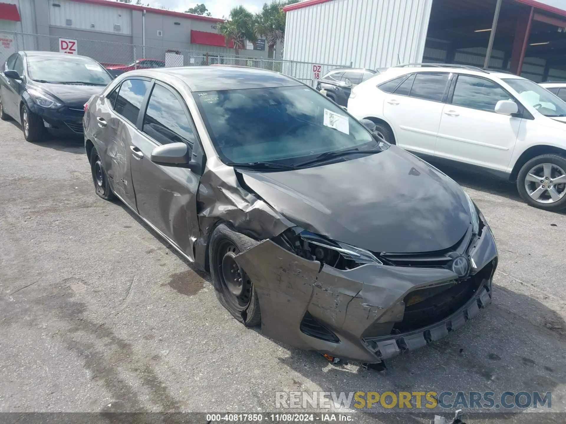 1 Photograph of a damaged car 5YFBURHE2KP928497 TOYOTA COROLLA 2019