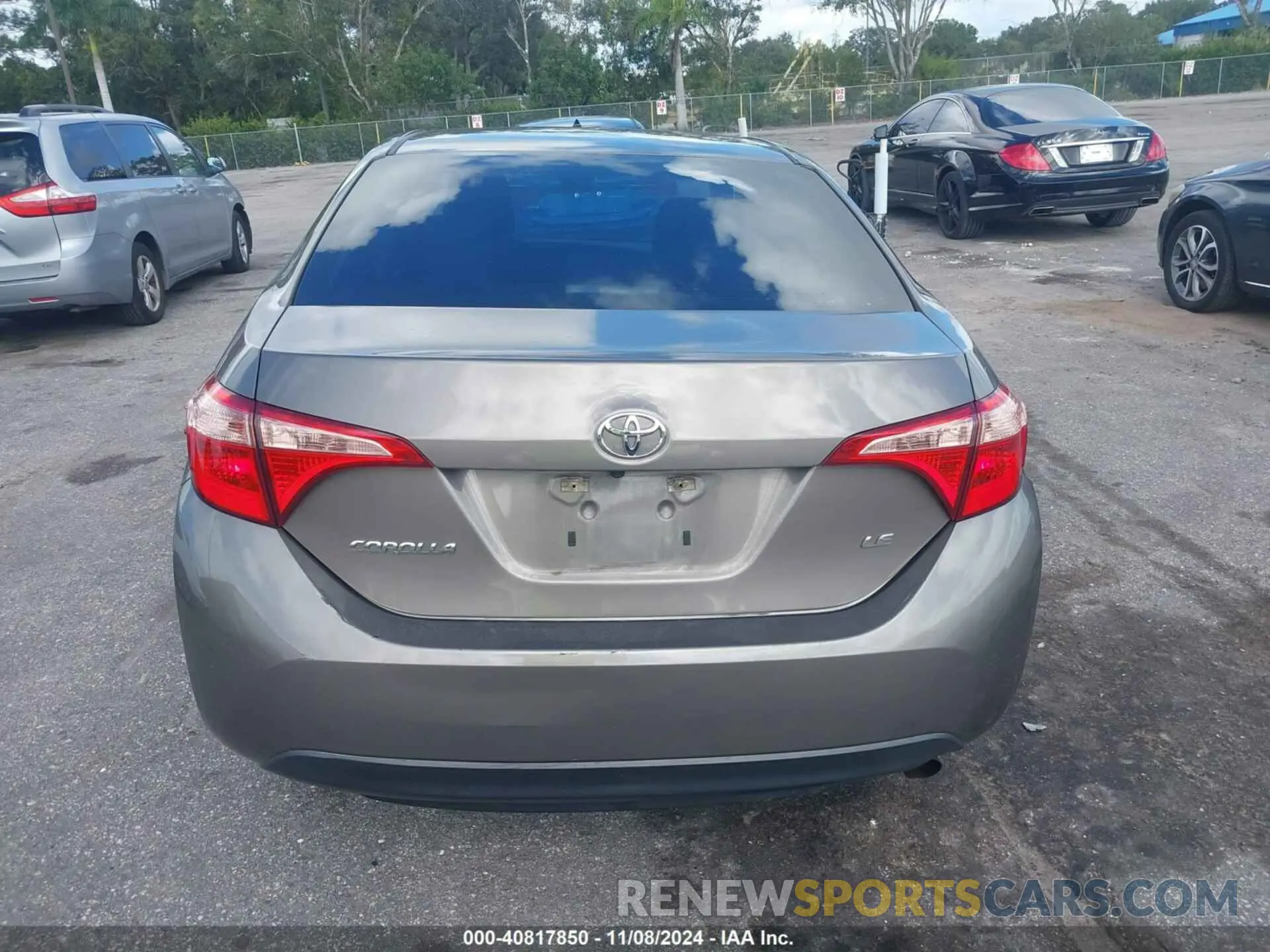 16 Photograph of a damaged car 5YFBURHE2KP928497 TOYOTA COROLLA 2019
