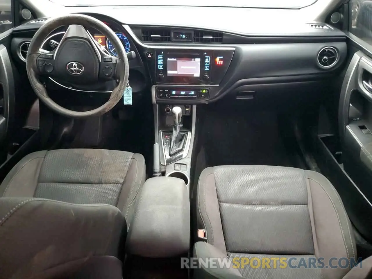 8 Photograph of a damaged car 5YFBURHE2KP938012 TOYOTA COROLLA 2019