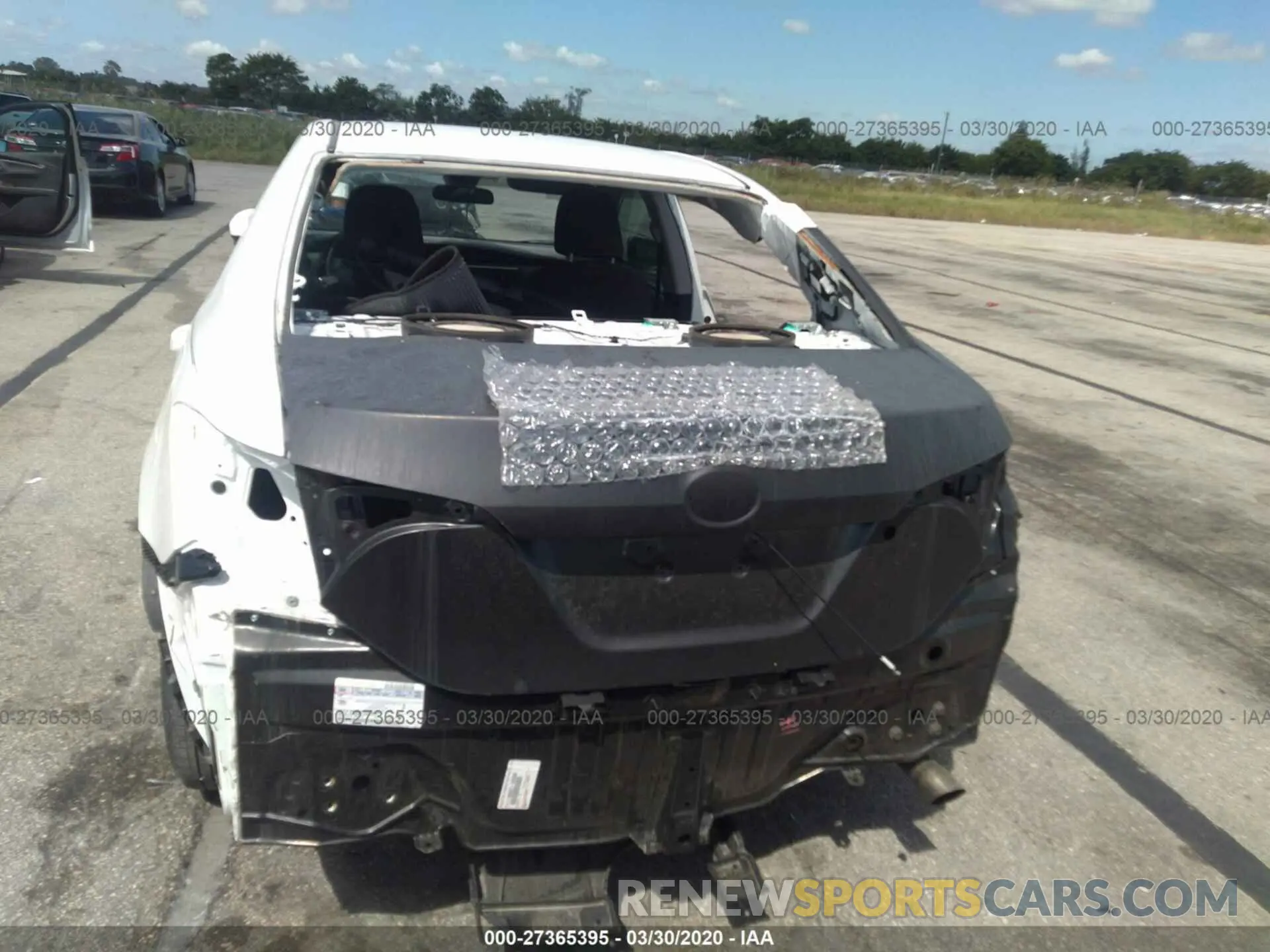 6 Photograph of a damaged car 5YFBURHE3KP858671 TOYOTA COROLLA 2019