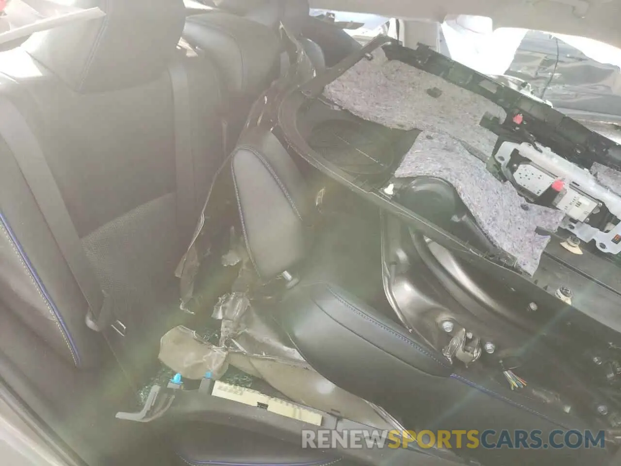 6 Photograph of a damaged car 5YFBURHE3KP860016 TOYOTA COROLLA 2019