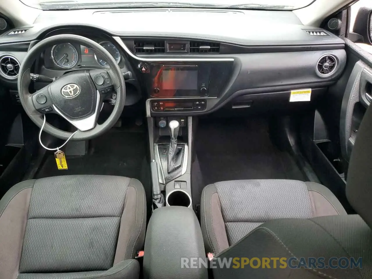 8 Фотография поврежденного автомобиля 5YFBURHE3KP866964 TOYOTA COROLLA 2019