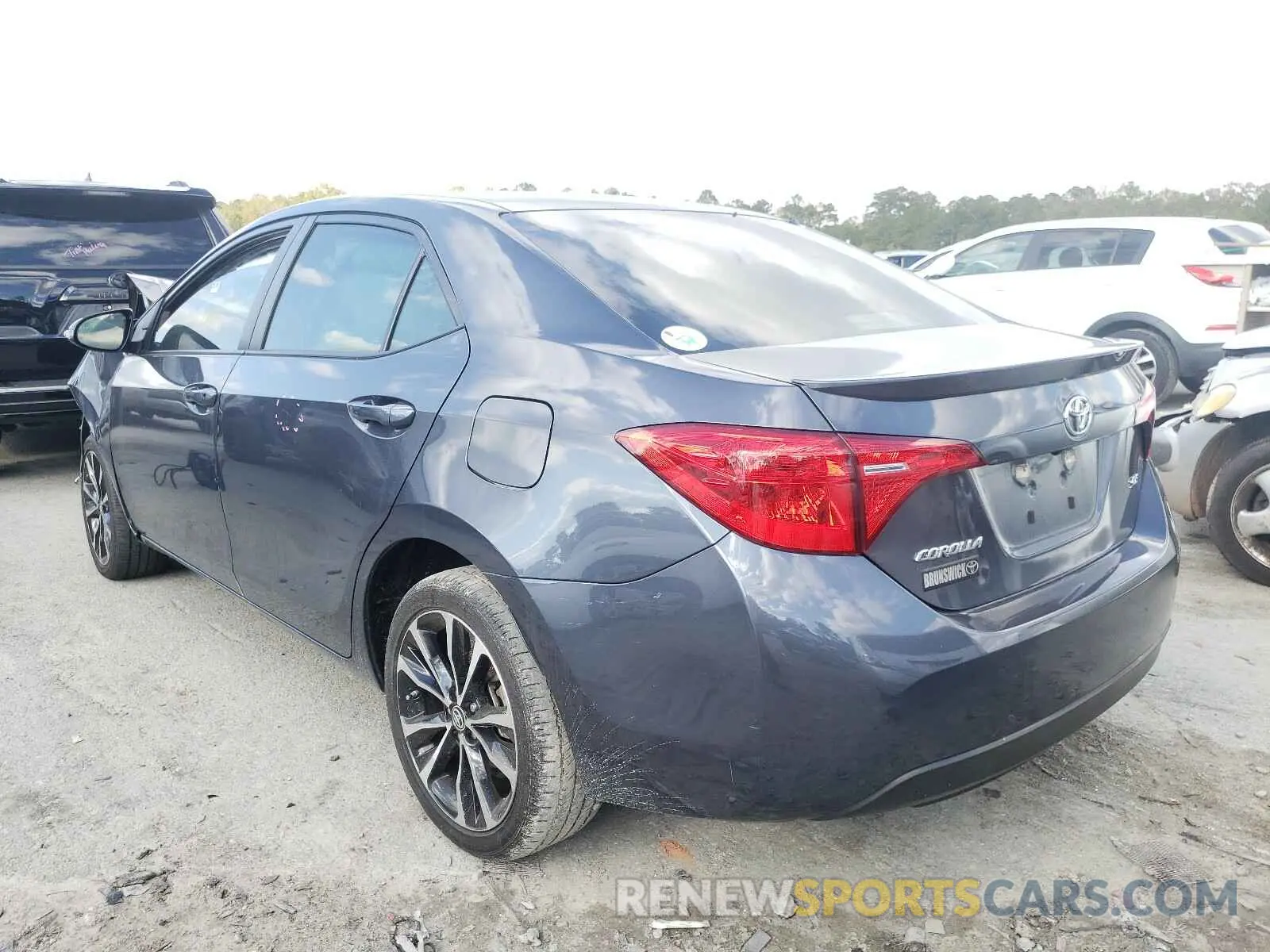 3 Photograph of a damaged car 5YFBURHE3KP873767 TOYOTA COROLLA 2019