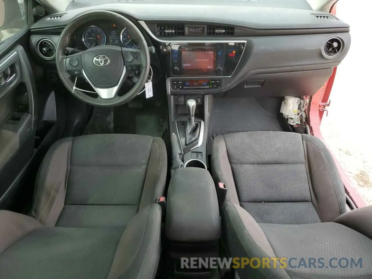 8 Photograph of a damaged car 5YFBURHE3KP877432 TOYOTA COROLLA 2019