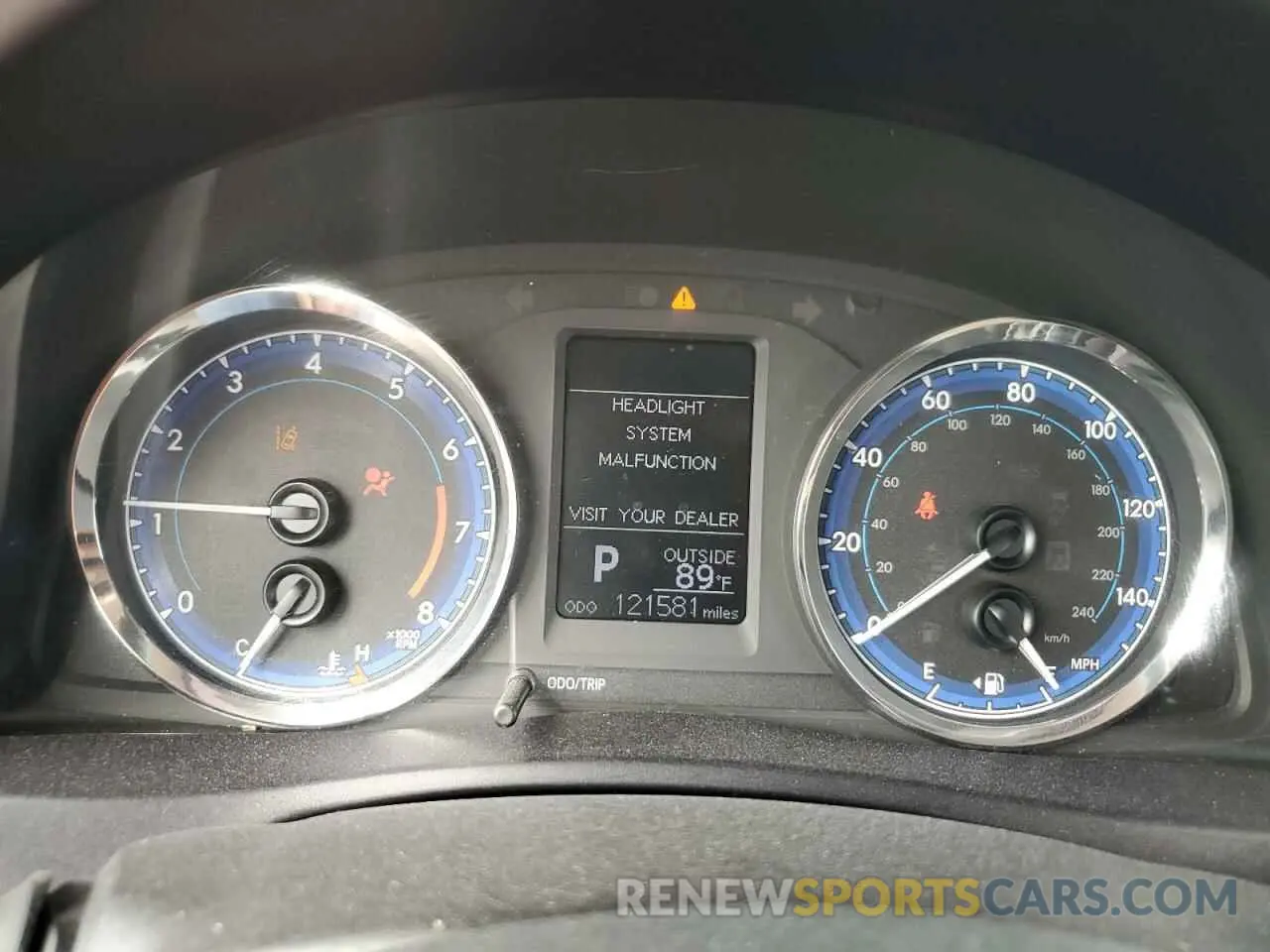 9 Photograph of a damaged car 5YFBURHE3KP877432 TOYOTA COROLLA 2019