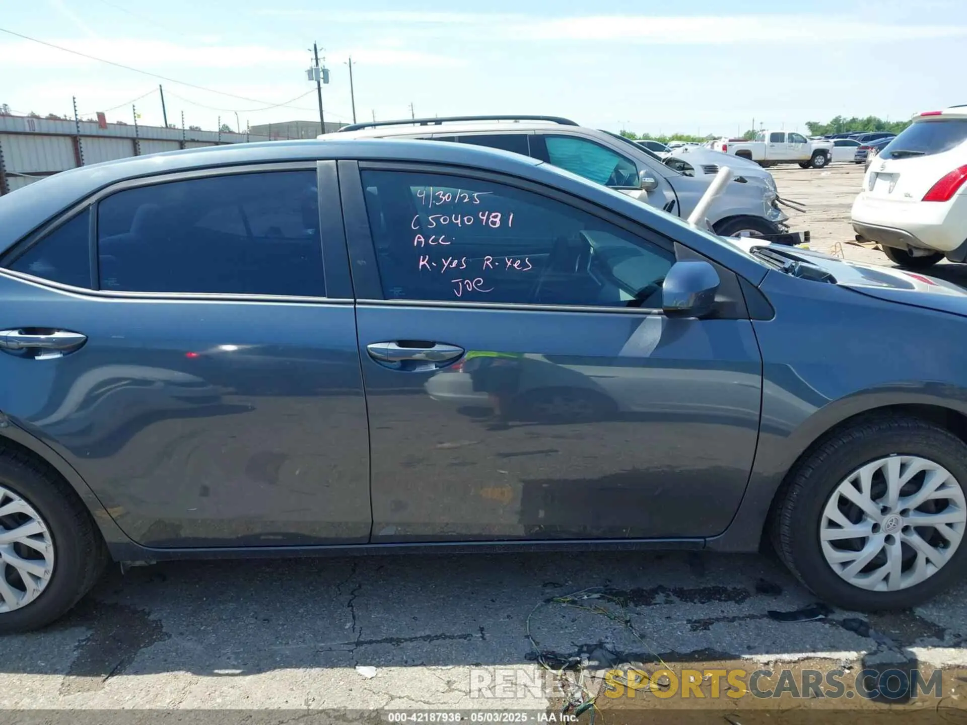 14 Photograph of a damaged car 5YFBURHE3KP880265 TOYOTA COROLLA 2019