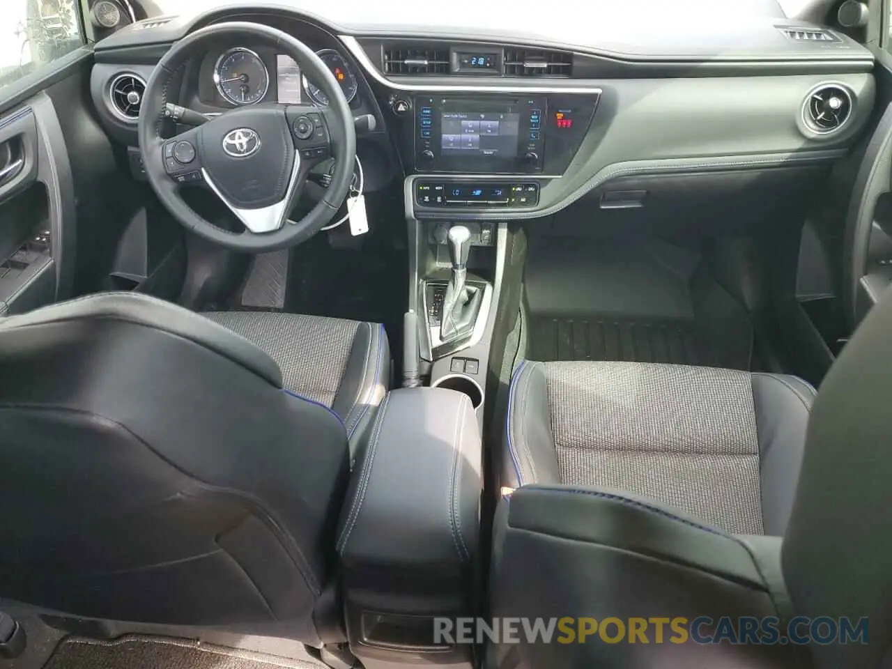 8 Photograph of a damaged car 5YFBURHE3KP882792 TOYOTA COROLLA 2019