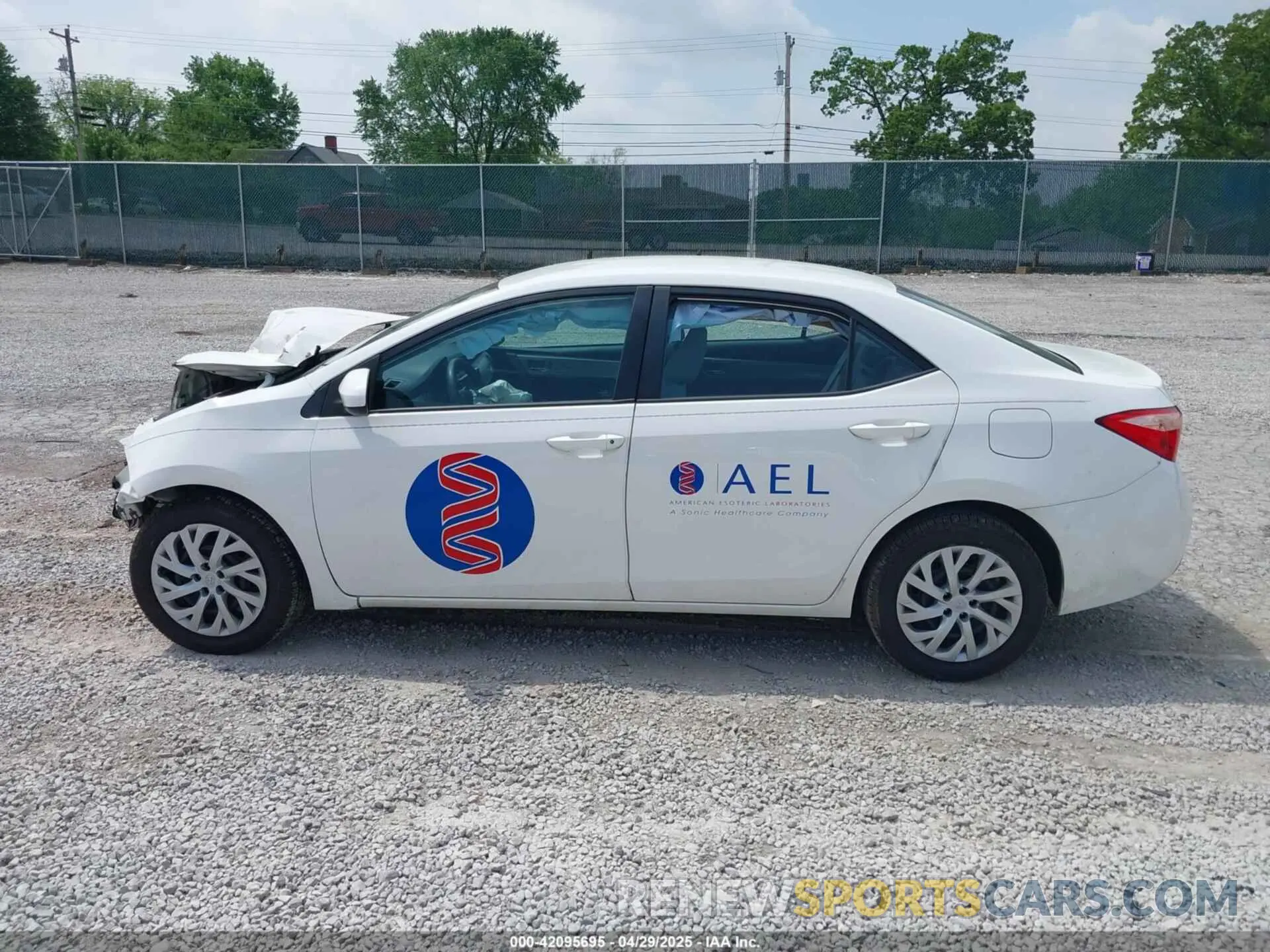 14 Photograph of a damaged car 5YFBURHE3KP891122 TOYOTA COROLLA 2019