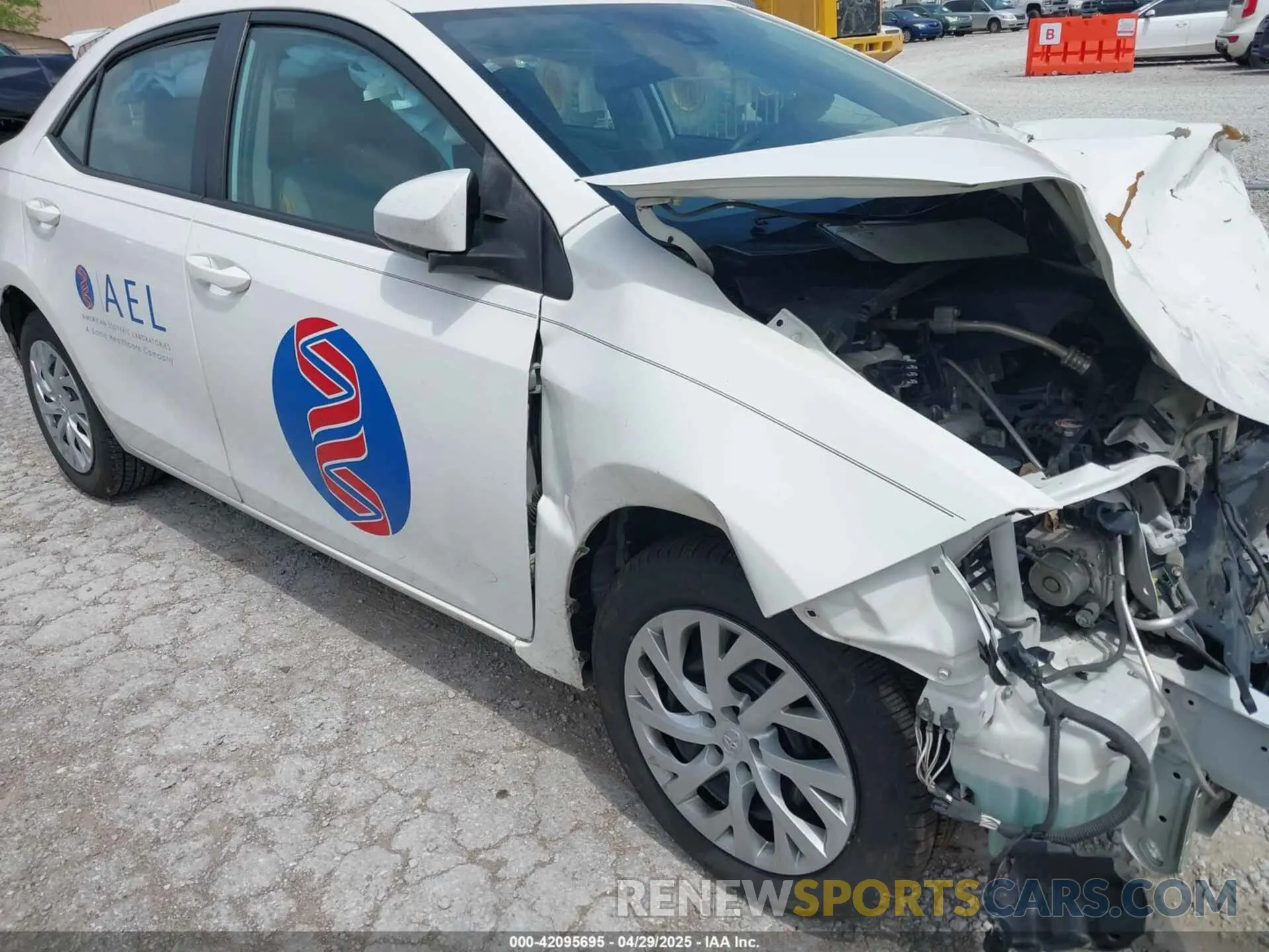 17 Photograph of a damaged car 5YFBURHE3KP891122 TOYOTA COROLLA 2019