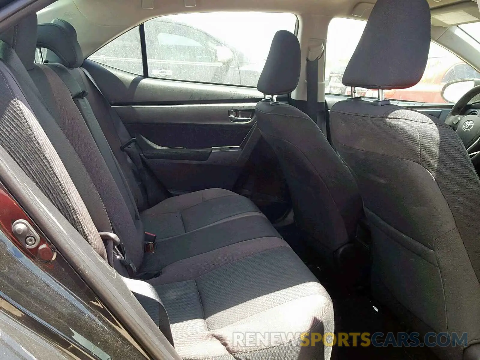 6 Photograph of a damaged car 5YFBURHE3KP895591 TOYOTA COROLLA 2019