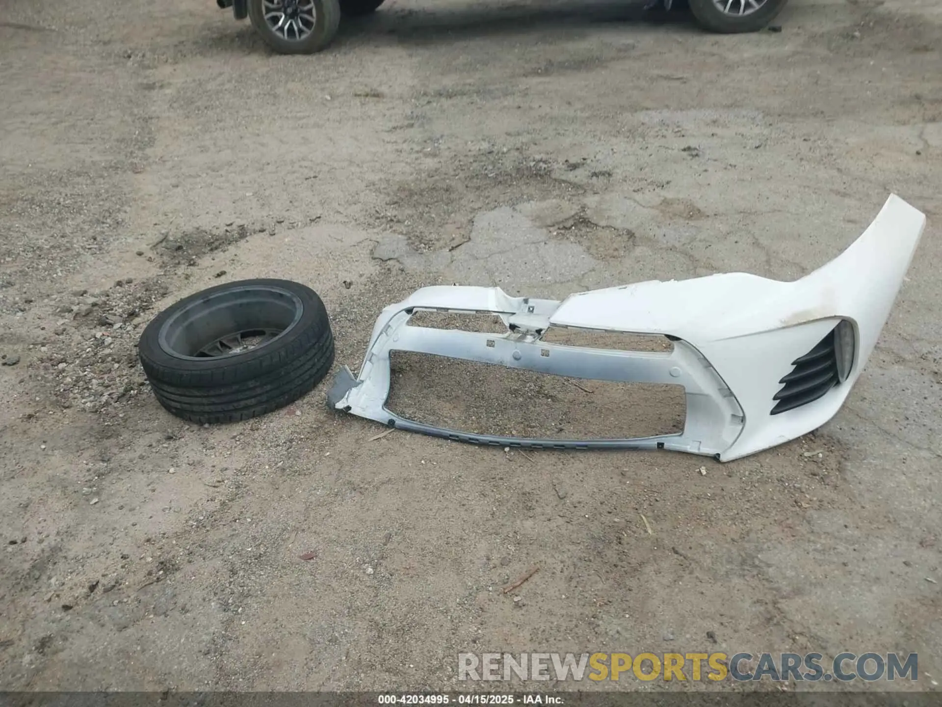 12 Фотография поврежденного автомобиля 5YFBURHE3KP895705 TOYOTA COROLLA 2019