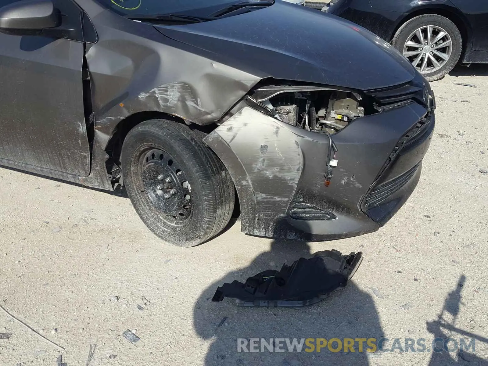 9 Photograph of a damaged car 5YFBURHE3KP898491 TOYOTA COROLLA 2019