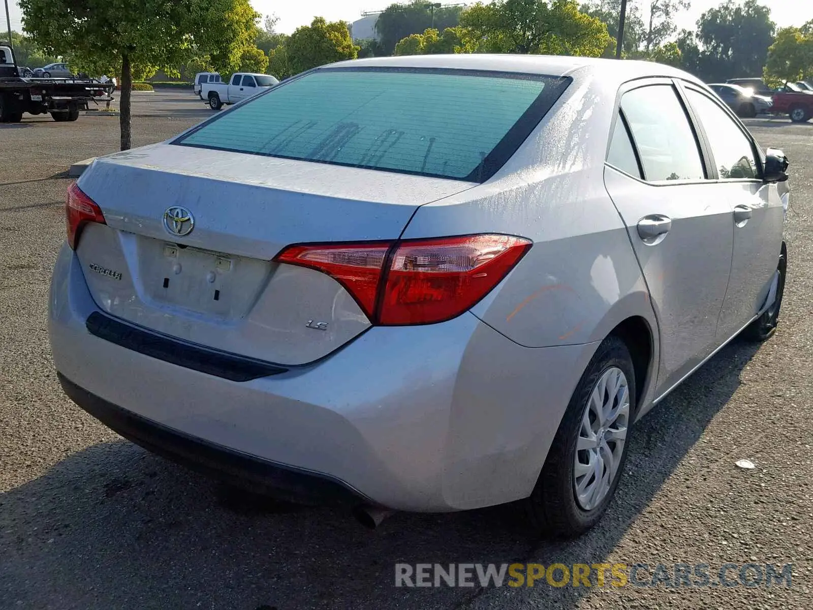 4 Photograph of a damaged car 5YFBURHE3KP901034 TOYOTA COROLLA 2019