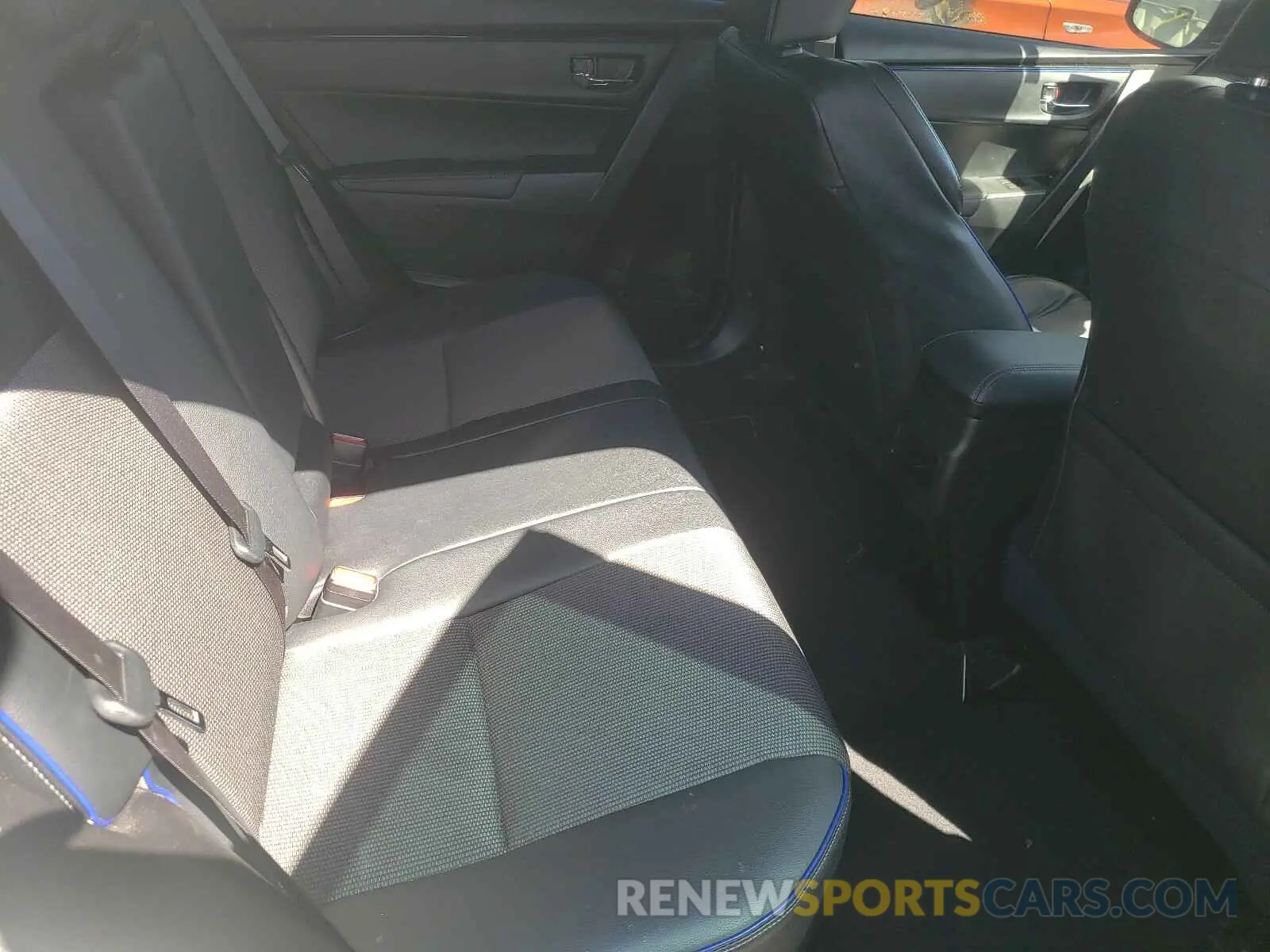 6 Photograph of a damaged car 5YFBURHE3KP908095 TOYOTA COROLLA 2019