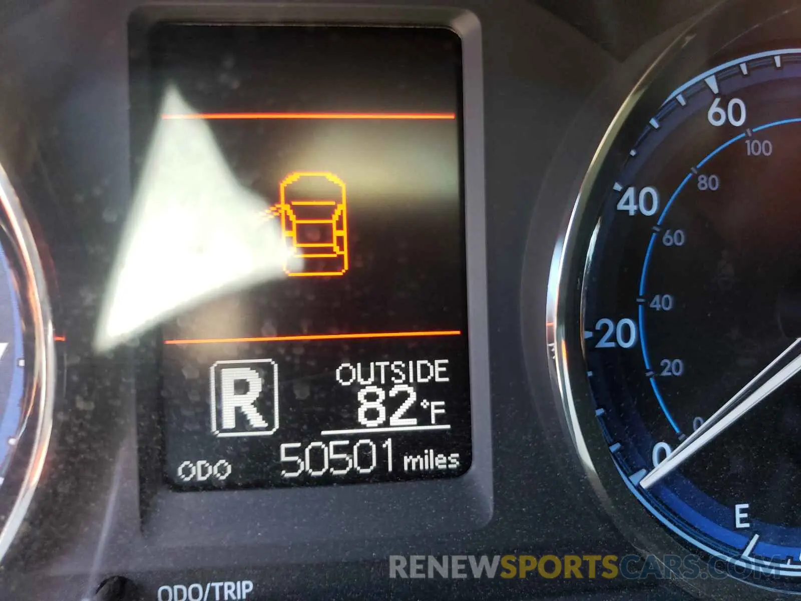 8 Photograph of a damaged car 5YFBURHE3KP913989 TOYOTA COROLLA 2019