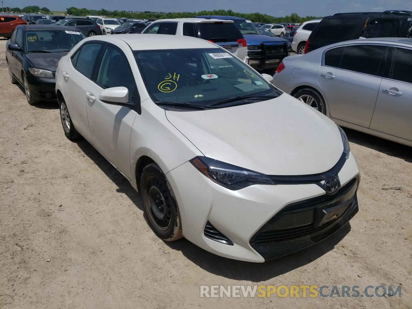 1 Photograph of a damaged car 5YFBURHE3KP926788 TOYOTA COROLLA 2019