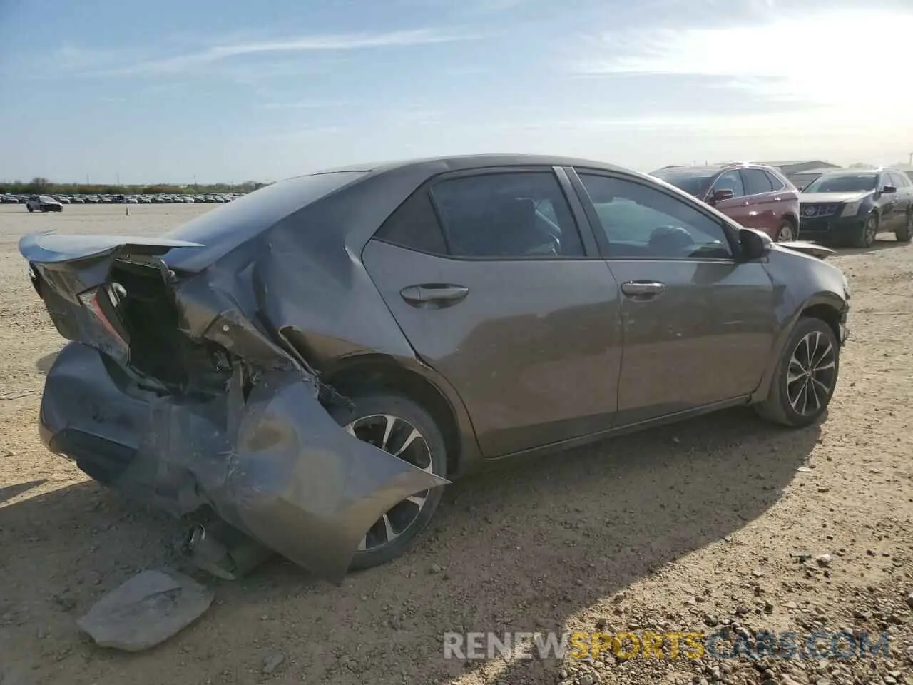 3 Photograph of a damaged car 5YFBURHE3KP927598 TOYOTA COROLLA 2019