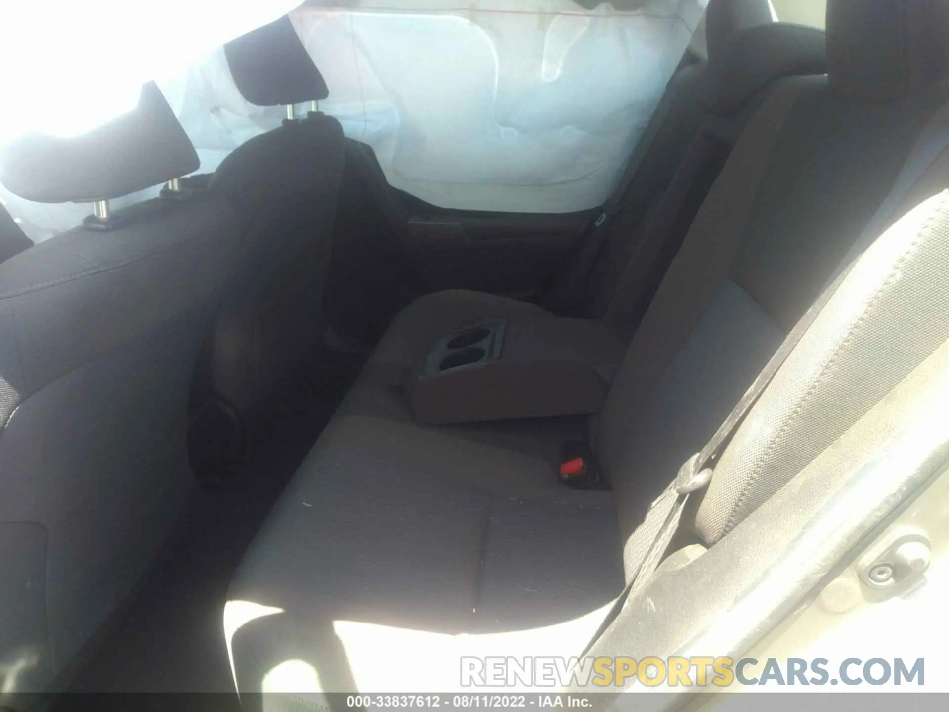 8 Фотография поврежденного автомобиля 5YFBURHE3KP933210 TOYOTA COROLLA 2019
