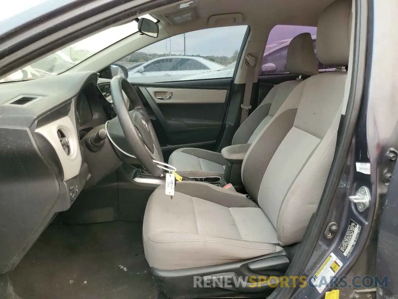 7 Photograph of a damaged car 5YFBURHE3KP933630 TOYOTA COROLLA 2019