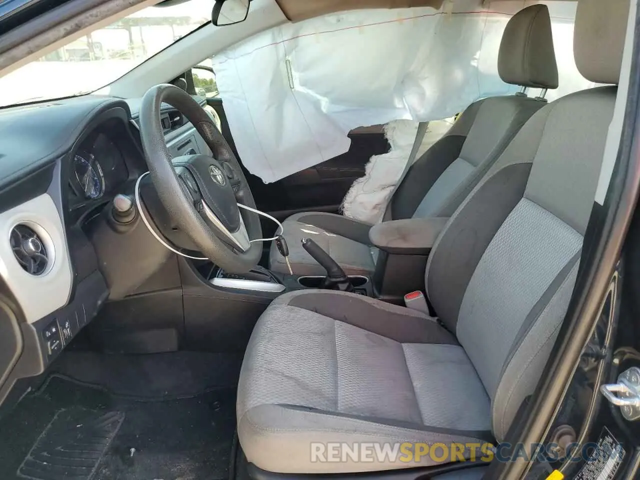 5 Photograph of a damaged car 5YFBURHE3KP938407 TOYOTA COROLLA 2019