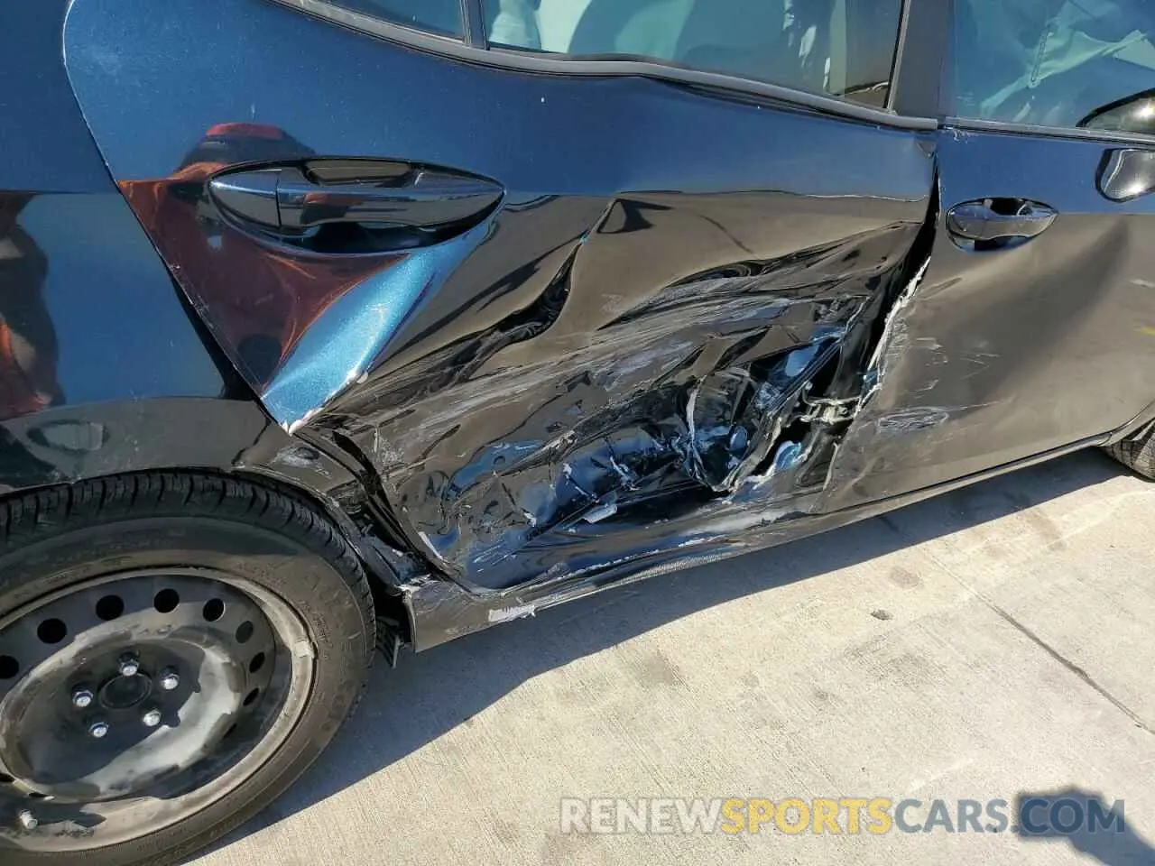9 Photograph of a damaged car 5YFBURHE3KP938407 TOYOTA COROLLA 2019