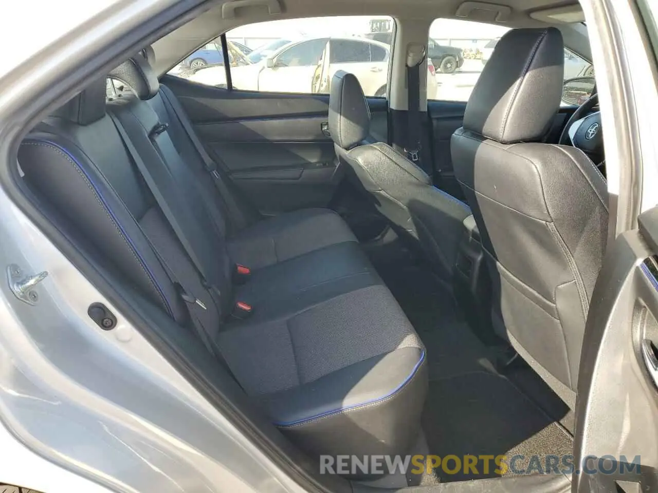 10 Фотография поврежденного автомобиля 5YFBURHE3KP939671 TOYOTA COROLLA 2019