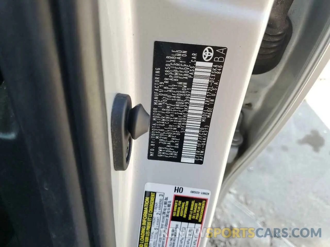 12 Фотография поврежденного автомобиля 5YFBURHE3KP939671 TOYOTA COROLLA 2019