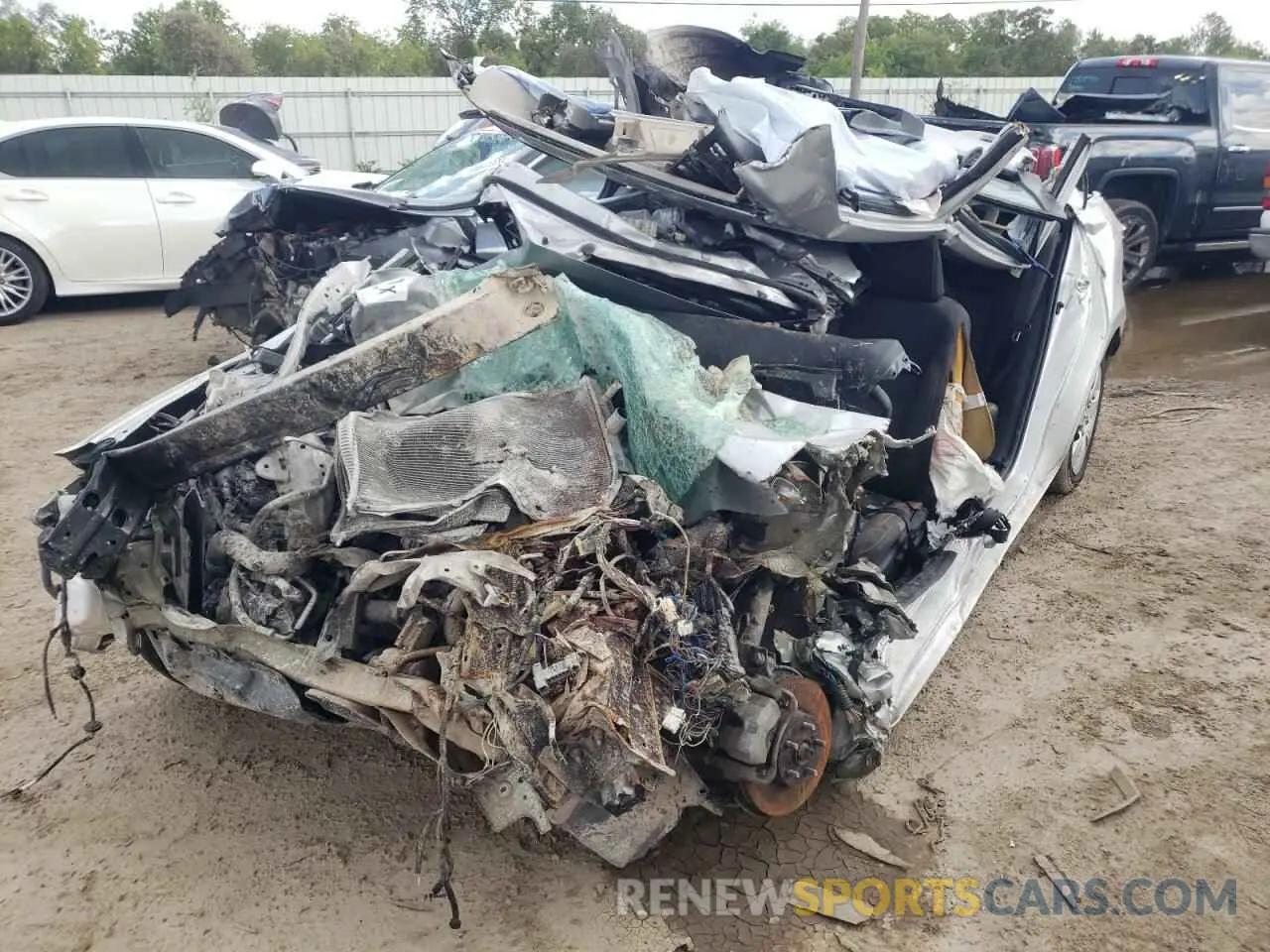 2 Photograph of a damaged car 5YFBURHE3KP941033 TOYOTA COROLLA 2019