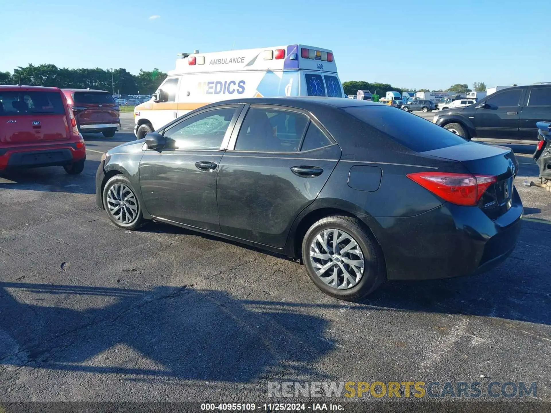 3 Фотография поврежденного автомобиля 5YFBURHE3KP946362 TOYOTA COROLLA 2019