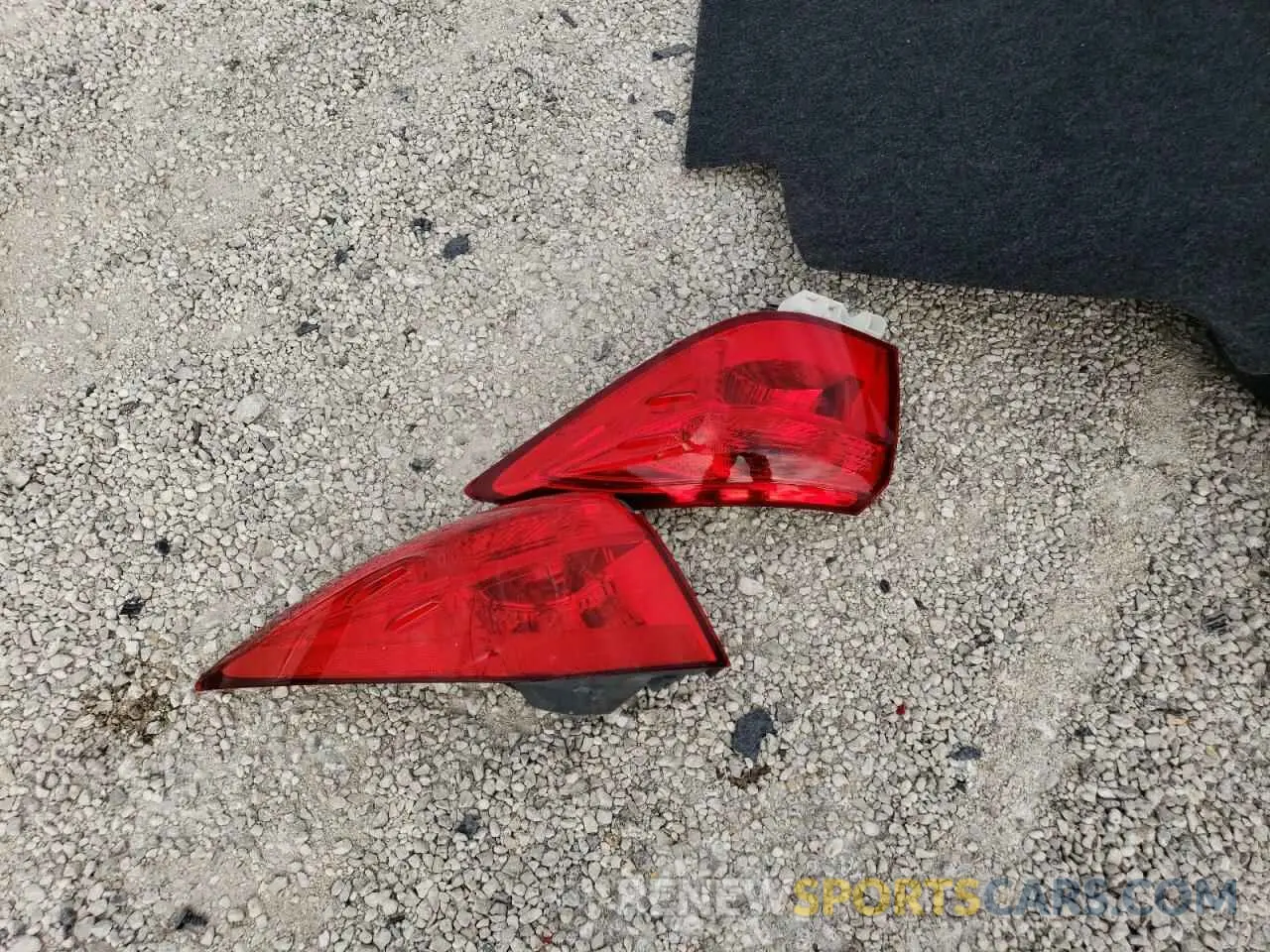12 Photograph of a damaged car 5YFBURHE4KP863040 TOYOTA COROLLA 2019