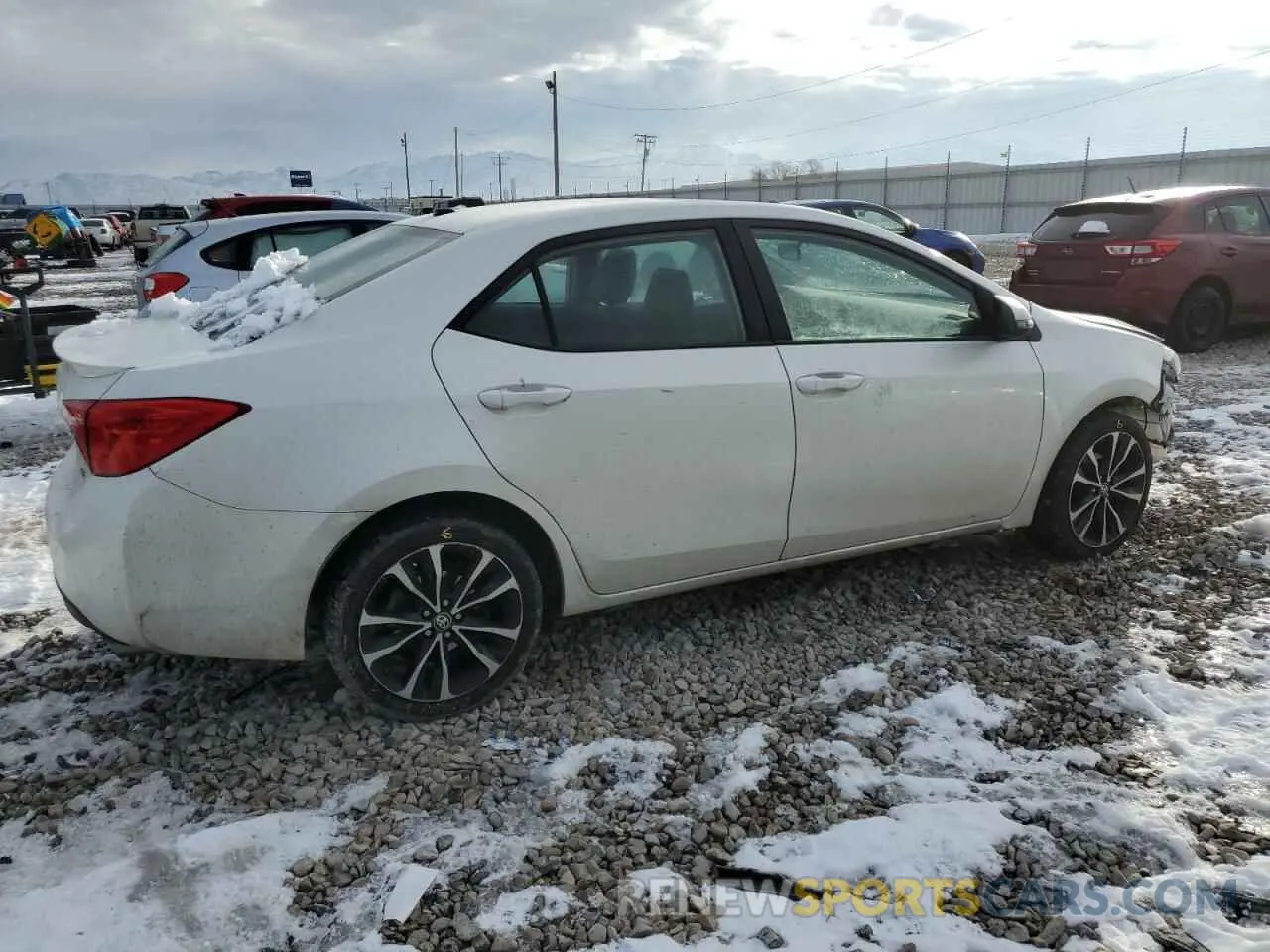 3 Фотография поврежденного автомобиля 5YFBURHE4KP863250 TOYOTA COROLLA 2019