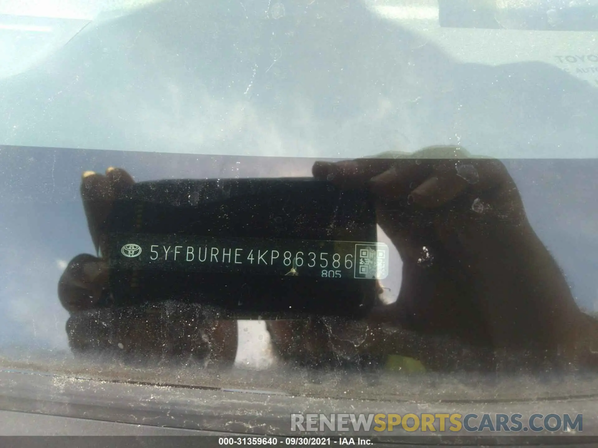 9 Photograph of a damaged car 5YFBURHE4KP863586 TOYOTA COROLLA 2019