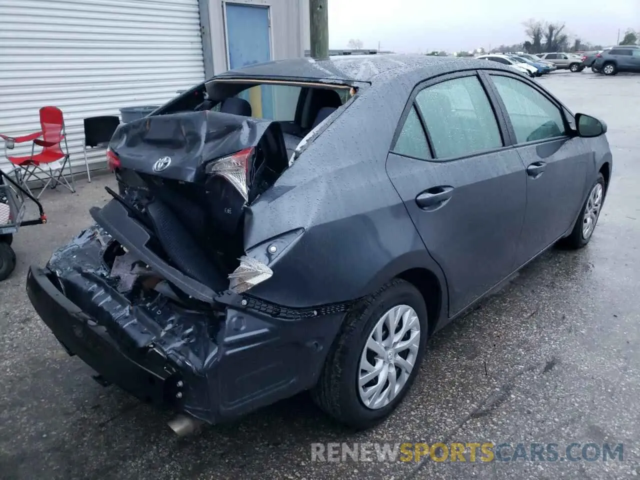 4 Photograph of a damaged car 5YFBURHE4KP865077 TOYOTA COROLLA 2019