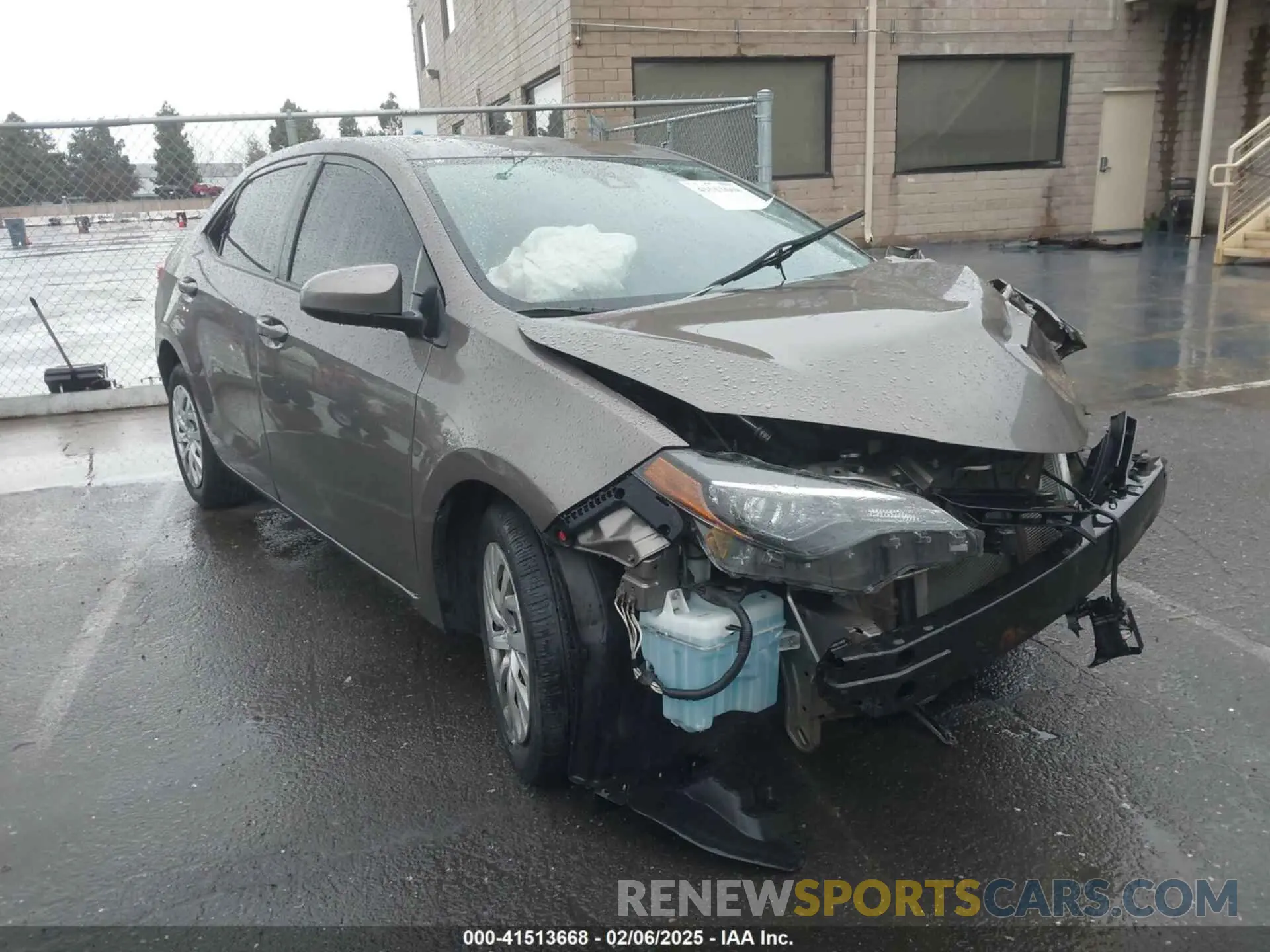 1 Photograph of a damaged car 5YFBURHE4KP865645 TOYOTA COROLLA 2019