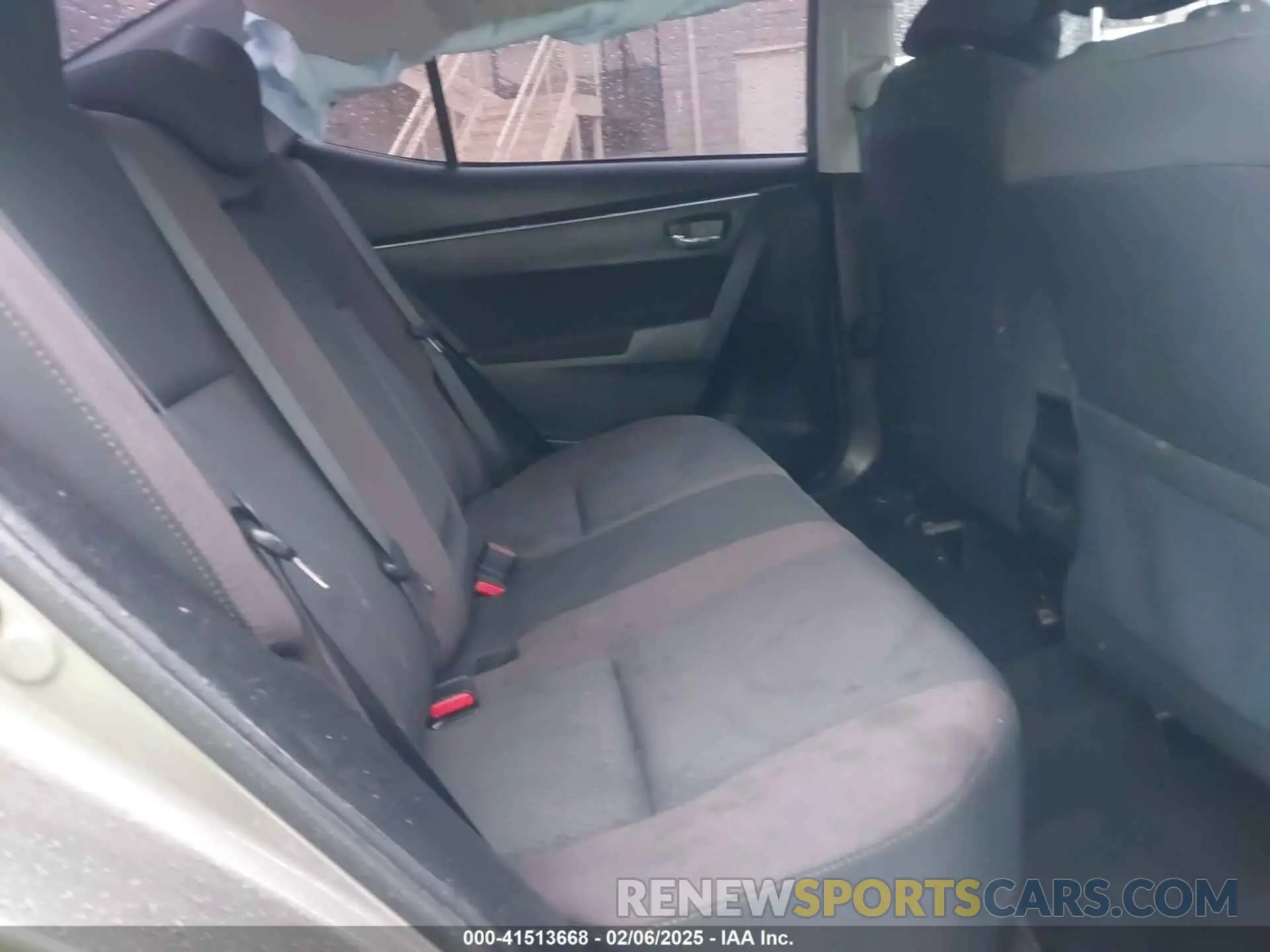8 Photograph of a damaged car 5YFBURHE4KP865645 TOYOTA COROLLA 2019