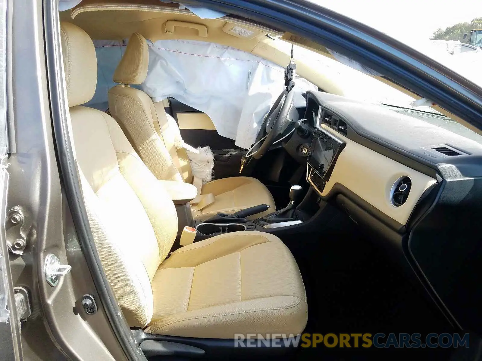 5 Photograph of a damaged car 5YFBURHE4KP867864 TOYOTA COROLLA 2019