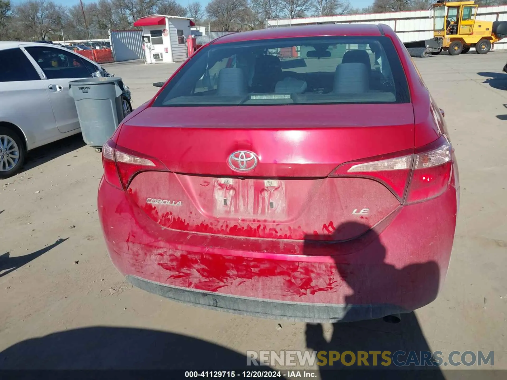 16 Photograph of a damaged car 5YFBURHE4KP871185 TOYOTA COROLLA 2019