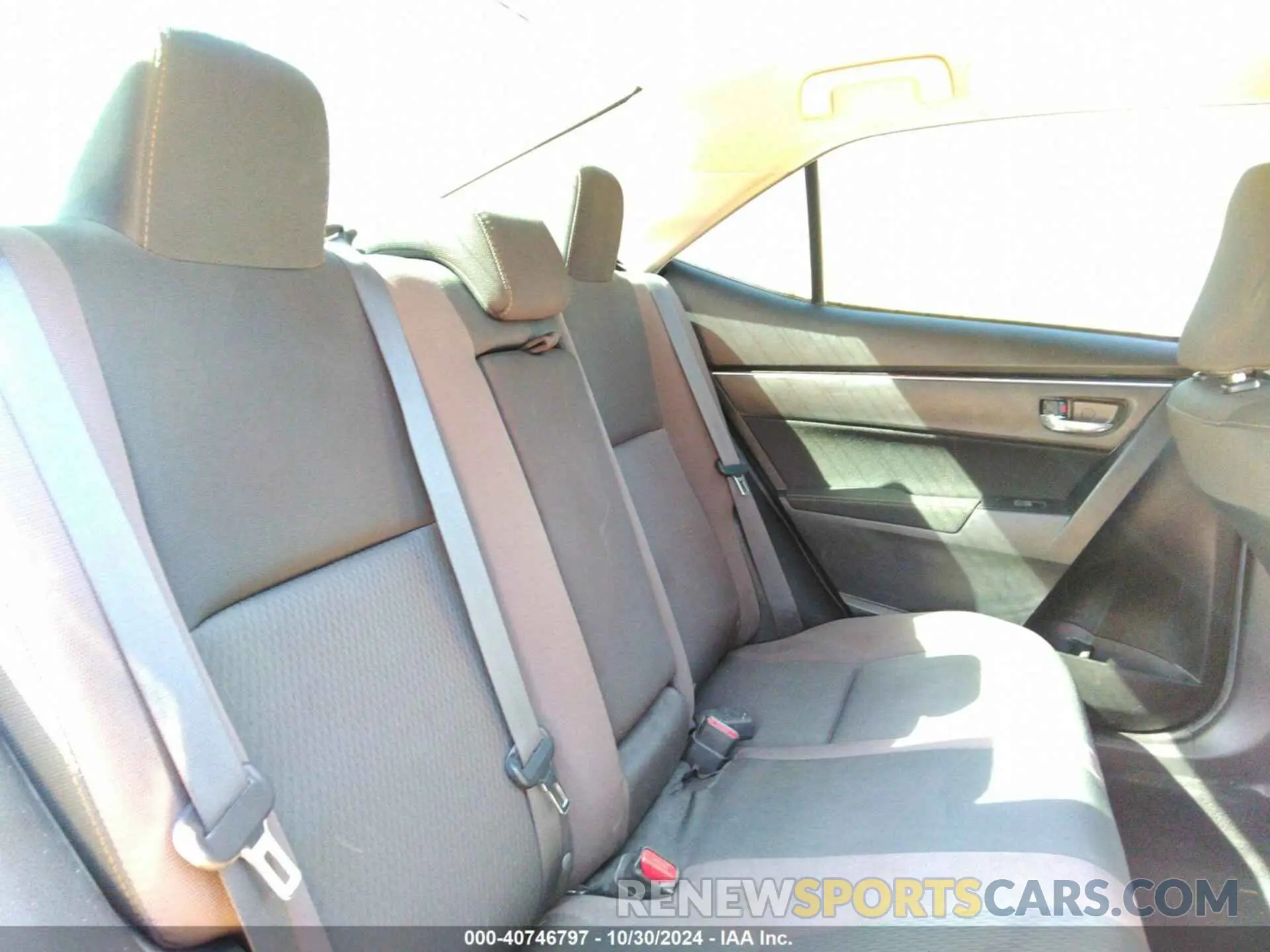 8 Photograph of a damaged car 5YFBURHE4KP871316 TOYOTA COROLLA 2019
