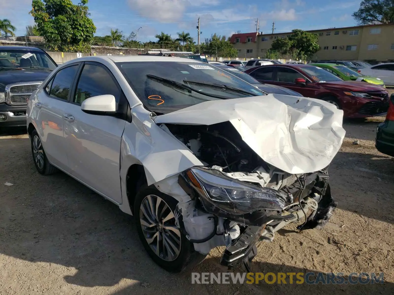 1 Photograph of a damaged car 5YFBURHE4KP880260 TOYOTA COROLLA 2019