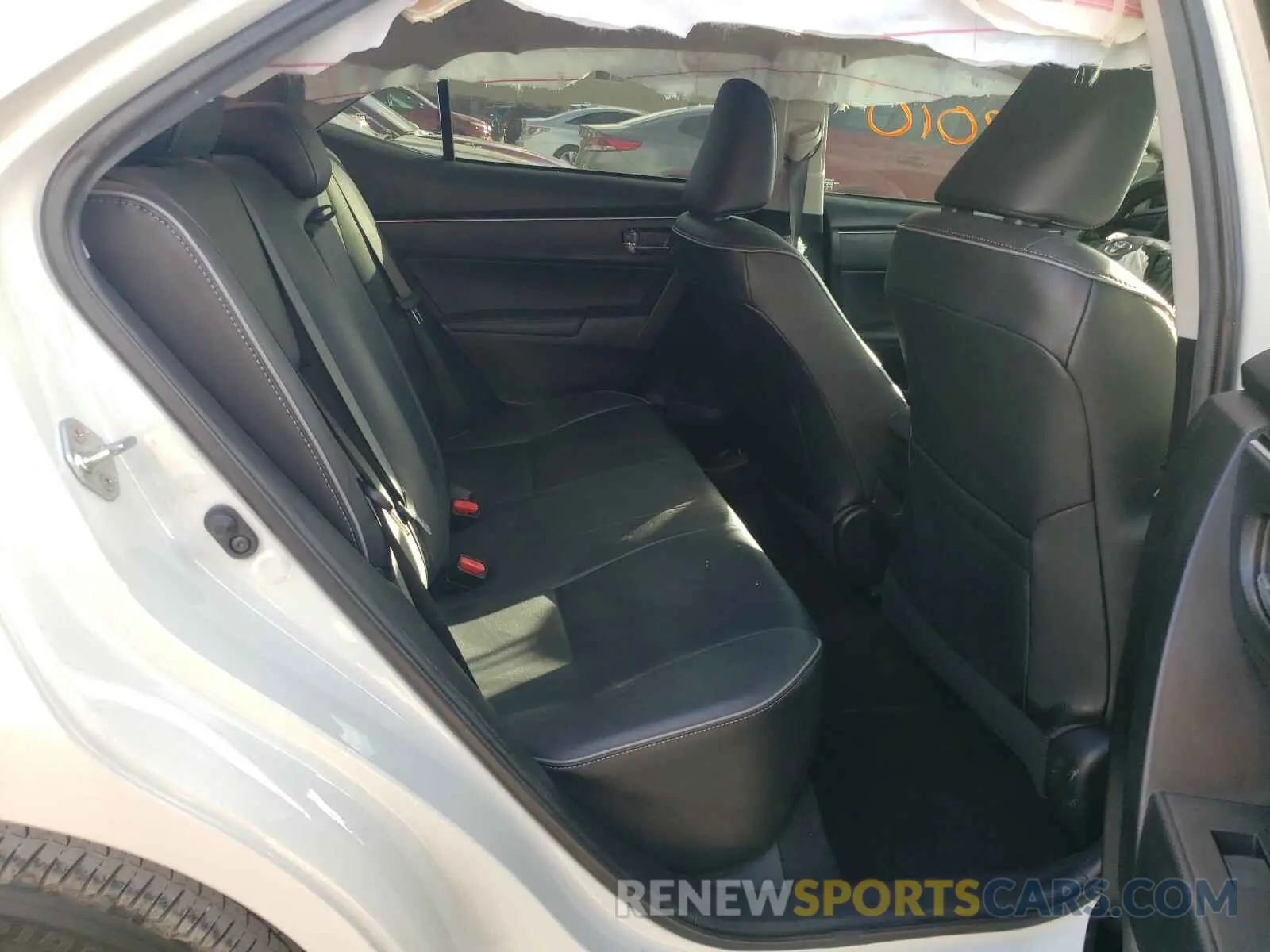 6 Photograph of a damaged car 5YFBURHE4KP880260 TOYOTA COROLLA 2019