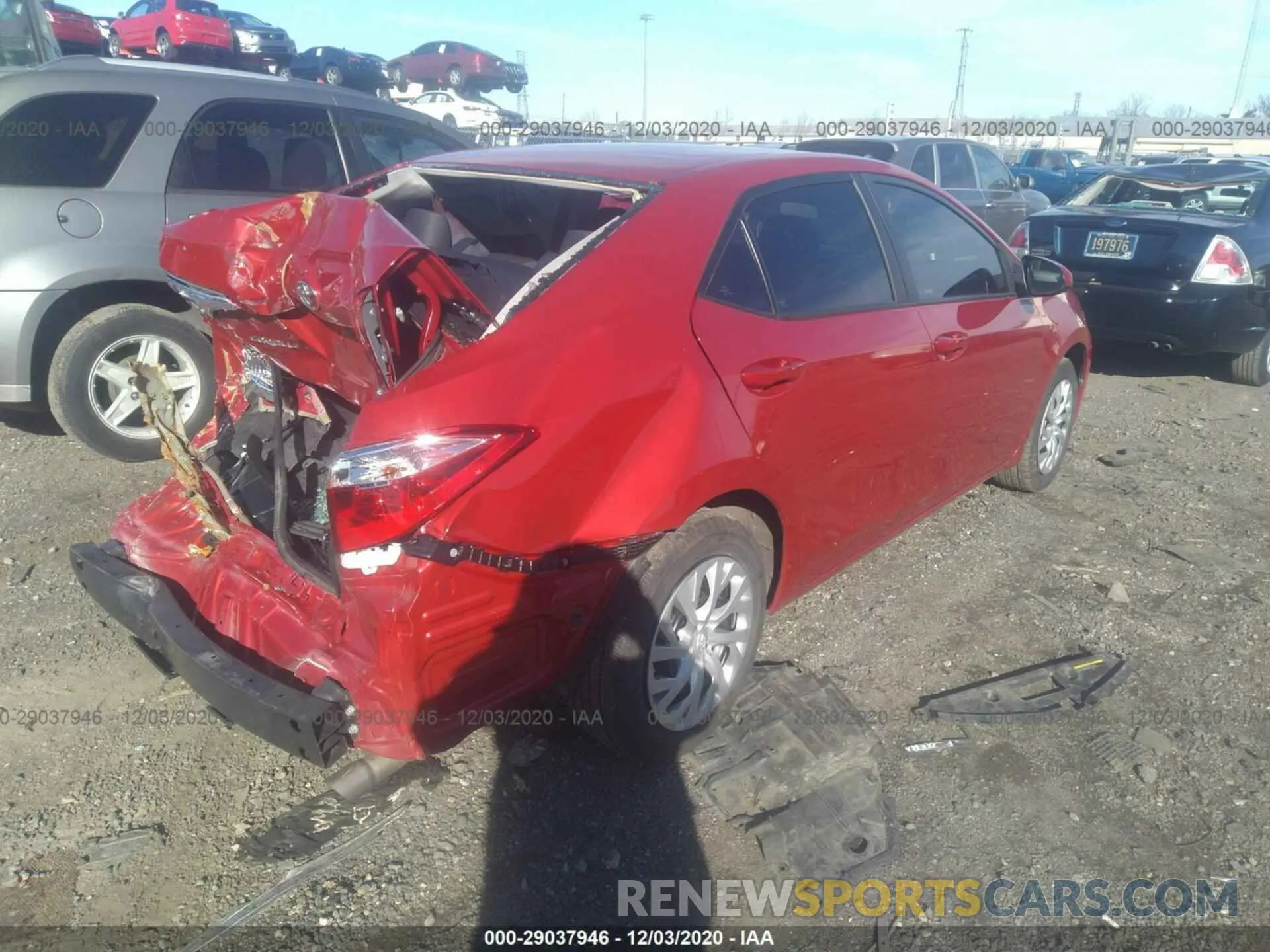 4 Photograph of a damaged car 5YFBURHE4KP881005 TOYOTA COROLLA 2019