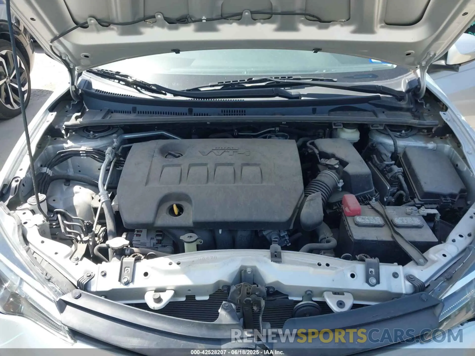 10 Photograph of a damaged car 5YFBURHE4KP881845 TOYOTA COROLLA 2019