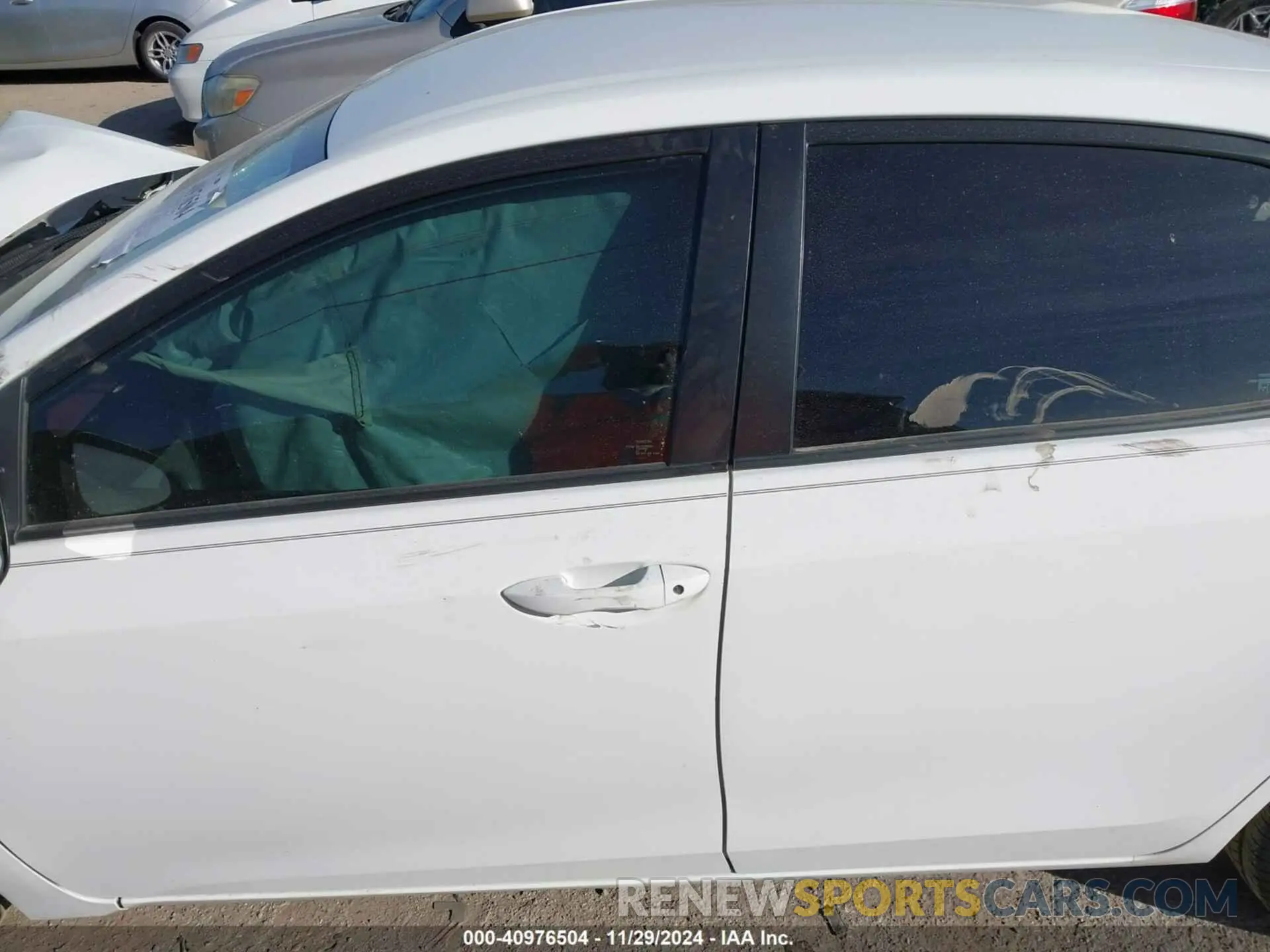 14 Фотография поврежденного автомобиля 5YFBURHE4KP882073 TOYOTA COROLLA 2019