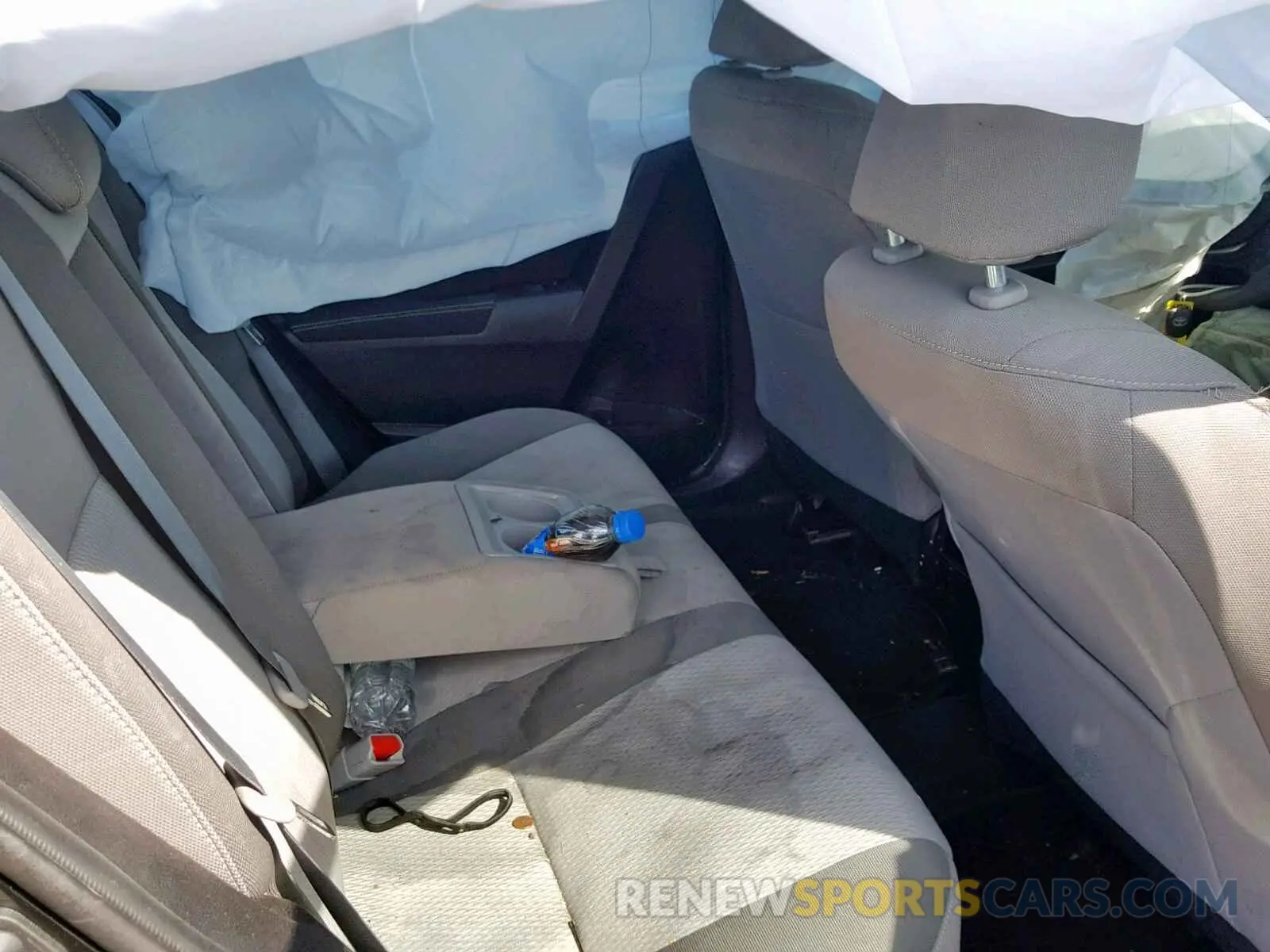 6 Photograph of a damaged car 5YFBURHE4KP882865 TOYOTA COROLLA 2019