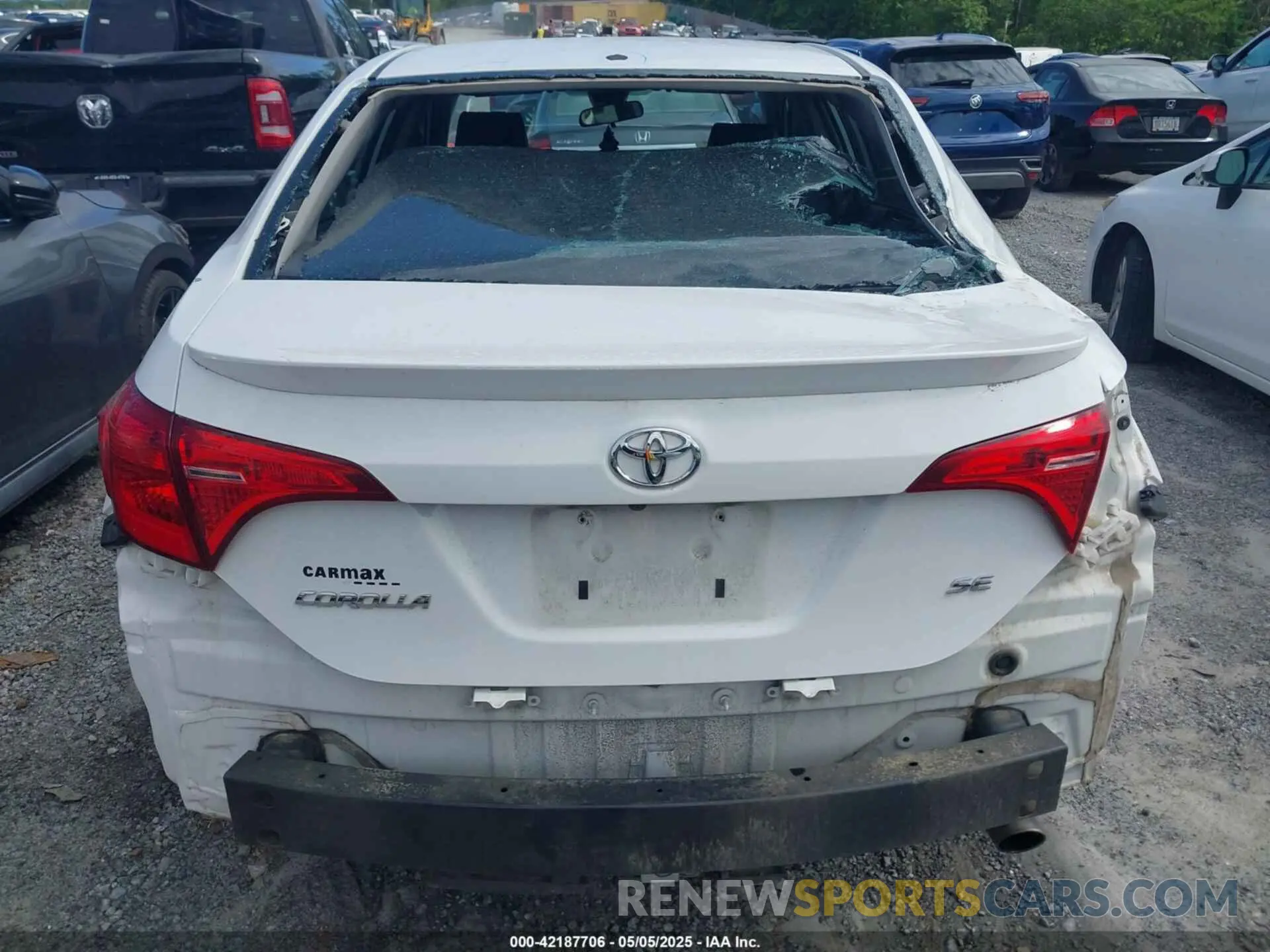 16 Photograph of a damaged car 5YFBURHE4KP887208 TOYOTA COROLLA 2019