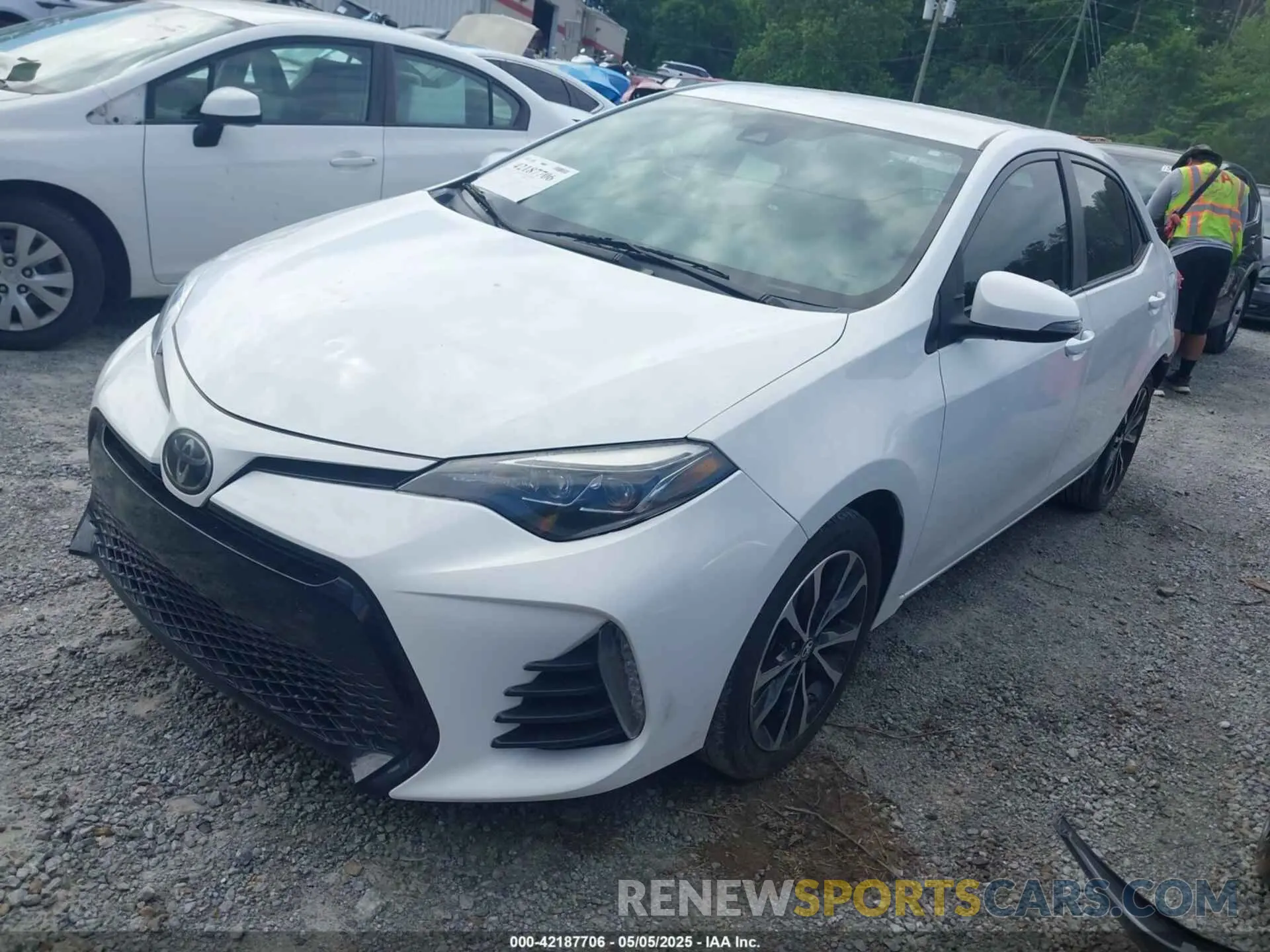 2 Photograph of a damaged car 5YFBURHE4KP887208 TOYOTA COROLLA 2019
