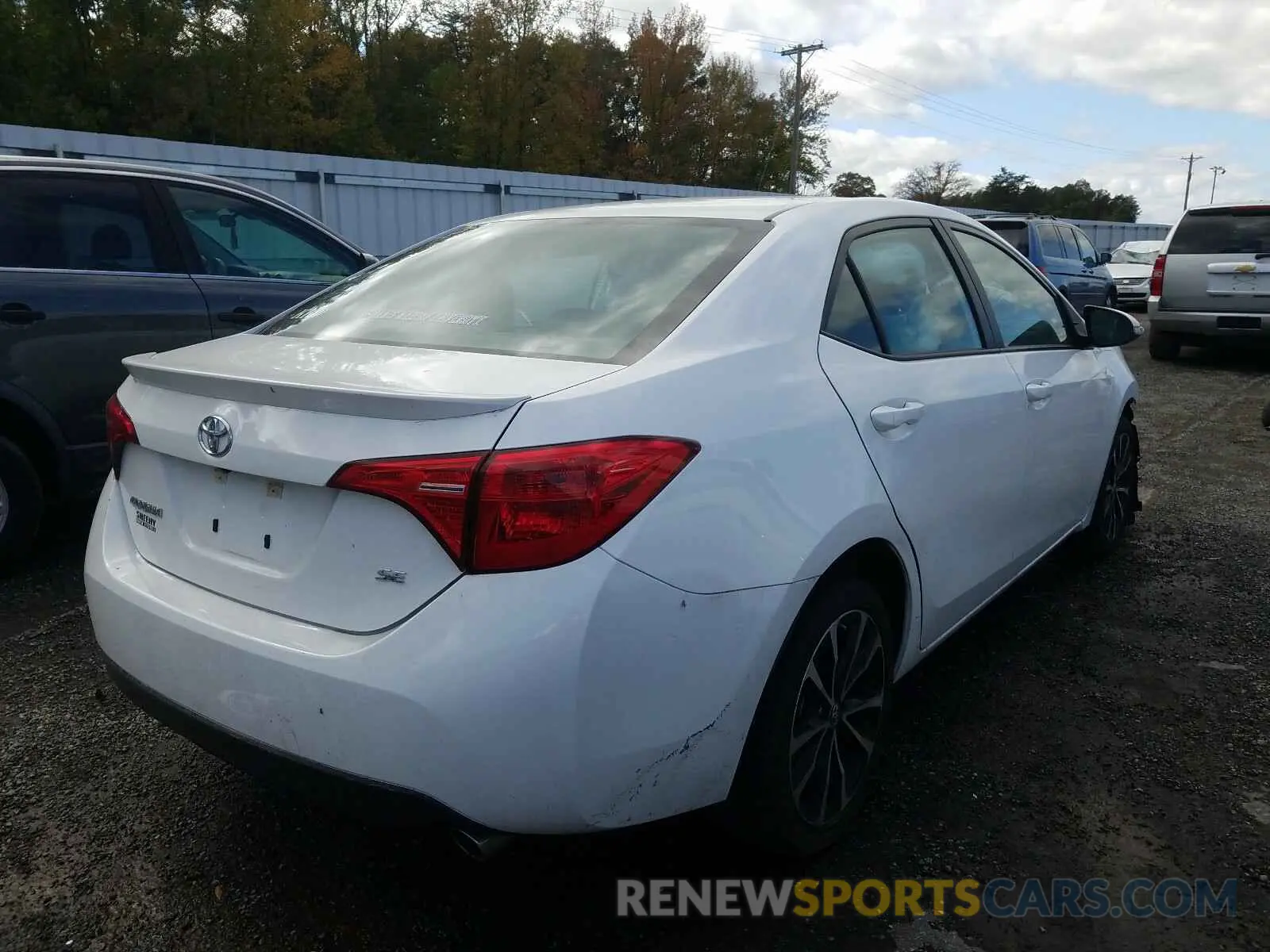 4 Photograph of a damaged car 5YFBURHE4KP891128 TOYOTA COROLLA 2019