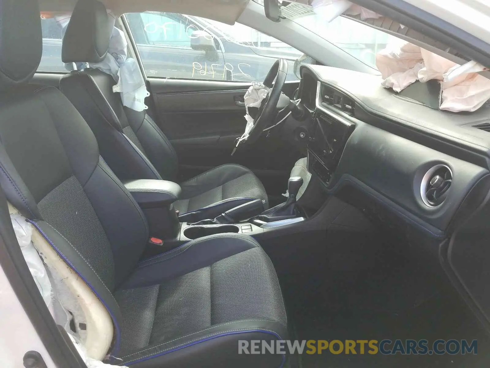 5 Photograph of a damaged car 5YFBURHE4KP891128 TOYOTA COROLLA 2019