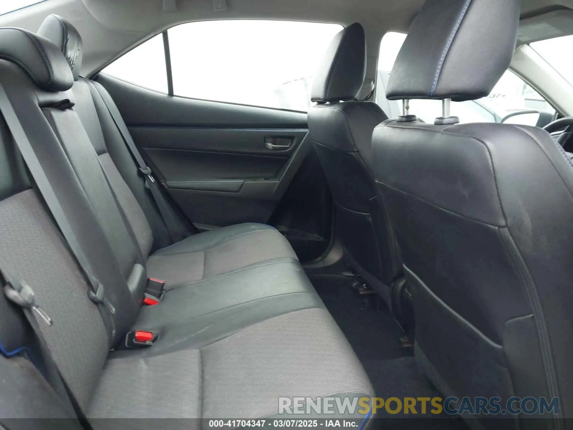 8 Фотография поврежденного автомобиля 5YFBURHE4KP895647 TOYOTA COROLLA 2019